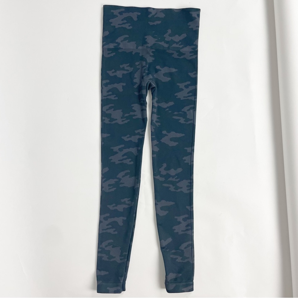SPANX SEAMLESS LEGGINGS 7/8 Length 4 Way Stretch High-Rise  CAMMO Size Small